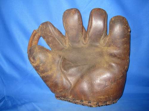 Si Johnson Goldsmith AG10 Front